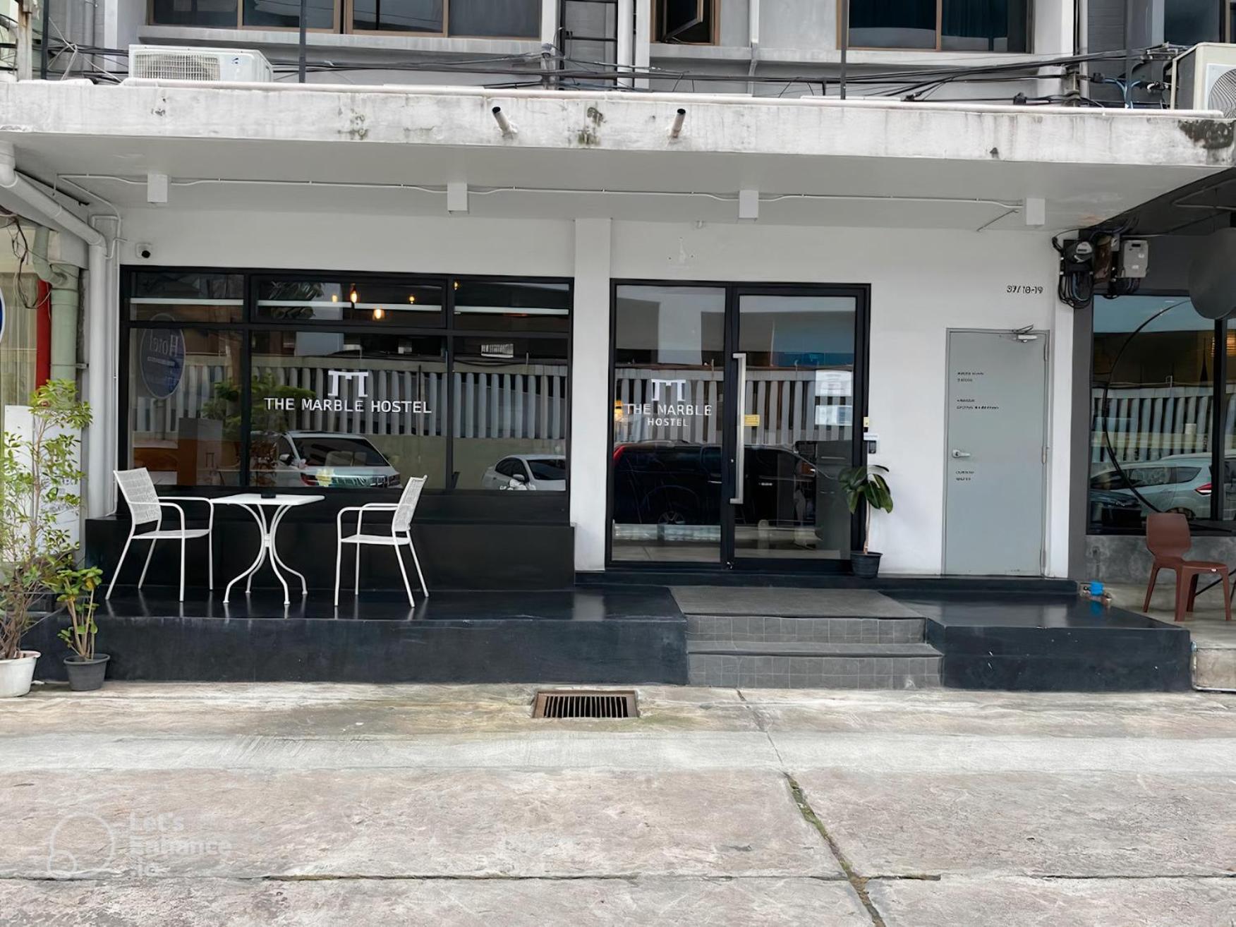 The Marble Hostel Bangkok Exterior foto